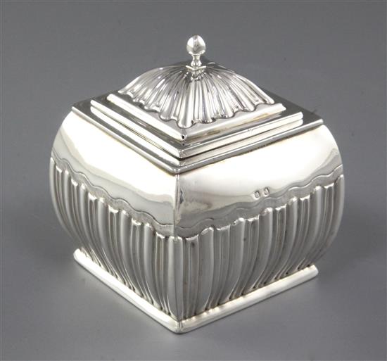 A Victorian demi fluted silver tea caddy and cover, by Stokes & Ireland, height 89mm, weight 5.4ozs/169grms.